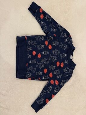 Blue Hannah Anderson Sweatshirt with Bluey Dog red ballon